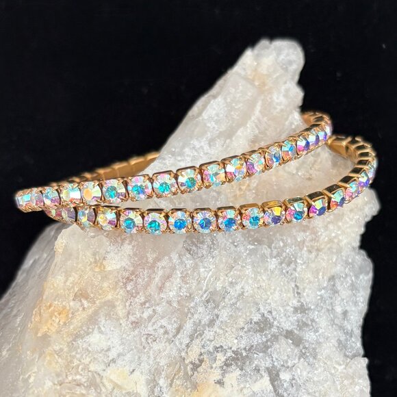 Two Iridescent Stretch Stacking Rhinesone Bracelets in Gold Vintage - Picture 3 of 3